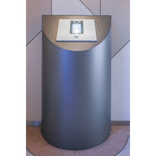 エントランス　オートロック