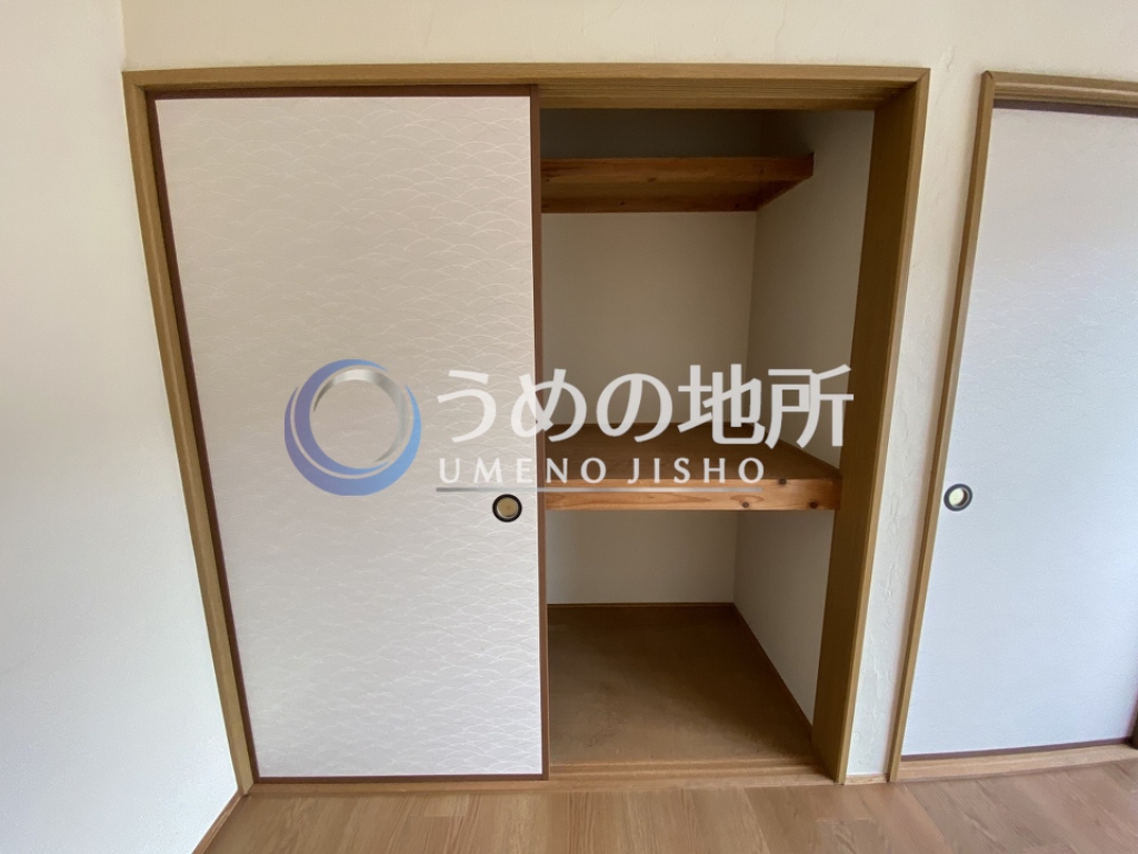 収納　洋室2収納１