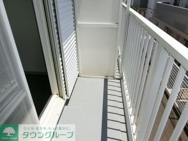 バルコニー　★南西向きで日当たりの良いバルコニースペースです★