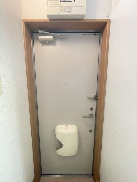 玄関　すっきりシンプルな玄関スペースです！