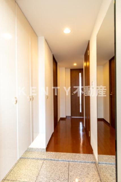 玄関　シンプルで使いやすい玄関です