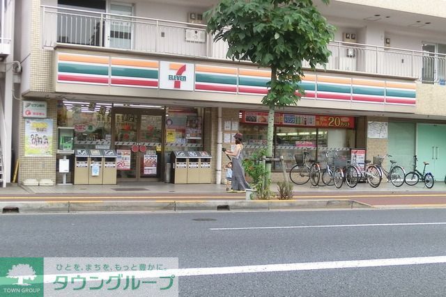 コンビニ　セブンイレブン（コンビニ）まで10m