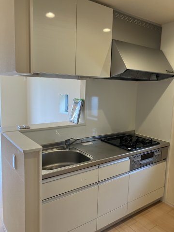 キッチン　同物件別部屋参考写真