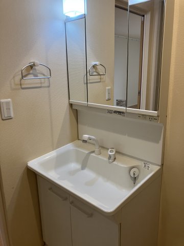 洗面設備　同物件別部屋参考写真