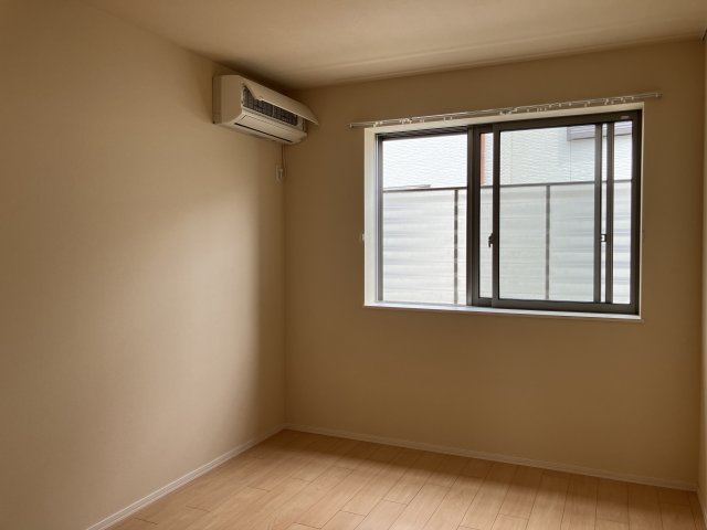 居室・リビング　同物件別部屋参考写真