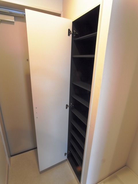 収納　シューズボックス