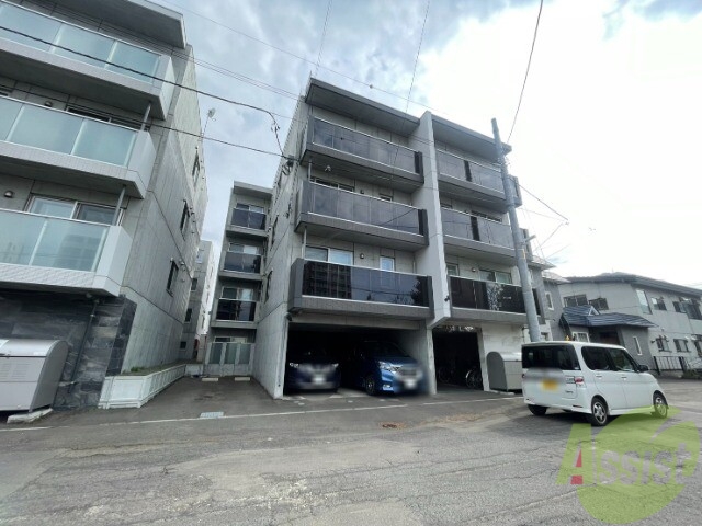 建物外観　札幌市中央区南二十一条西「コートロティＳ２１・Ｂ」