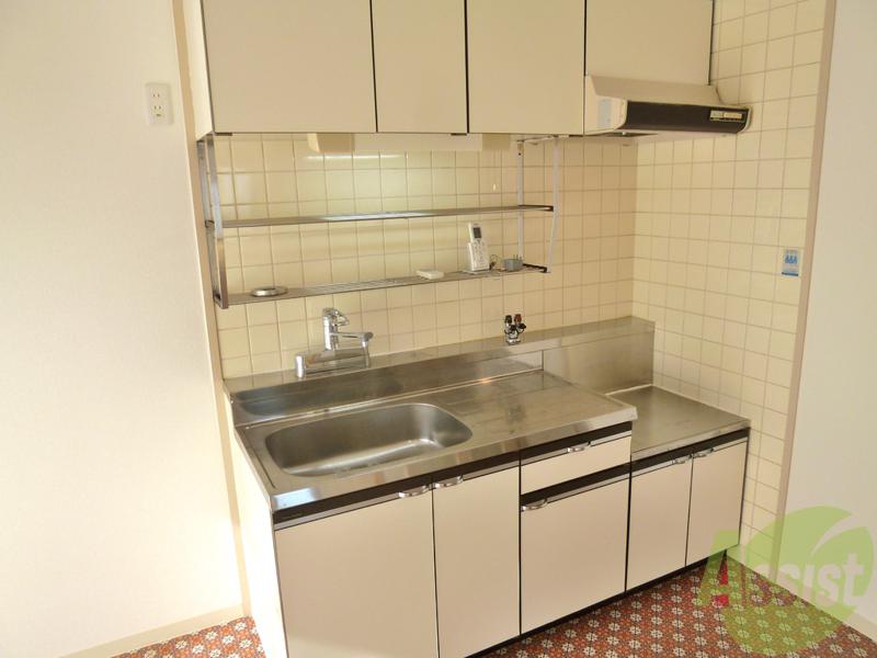 キッチン　どんなお料理でも出来ますね。あ、お味の方は作る人次第ですけど