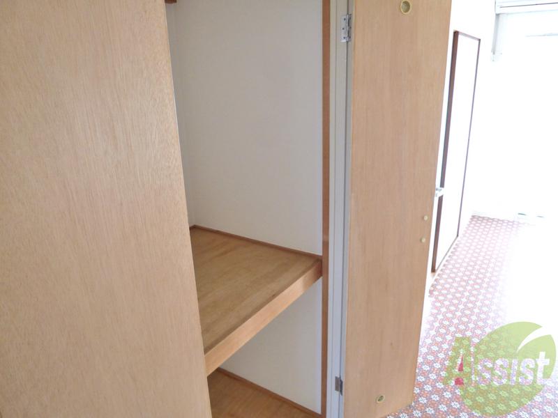 収納　この、廊下部分にも、収納スペースが有るので、お部屋すっきり