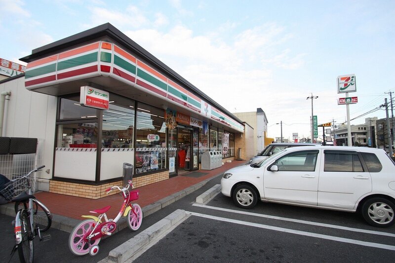 コンビニ　セブンイレブン北名古屋熊之庄店（コンビニ）まで247m
