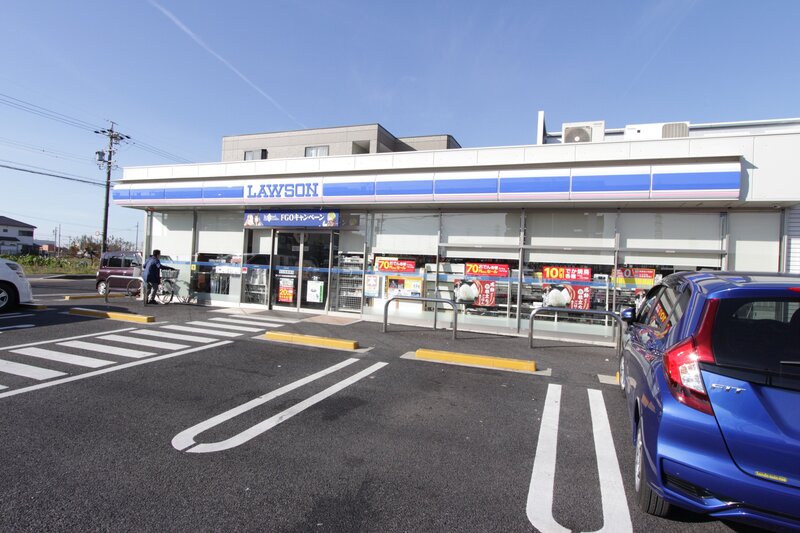 コンビニ　ローソン北名古屋井瀬木店（コンビニ）まで611m