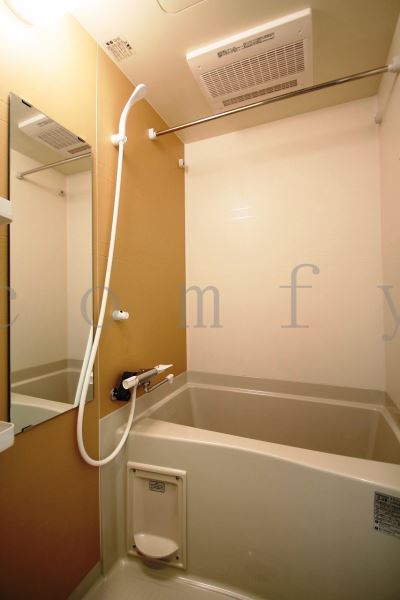 バス・シャワールーム　浴室乾燥機付きバス