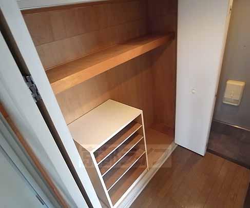 収納　廊下に収納あり。広々使えます！