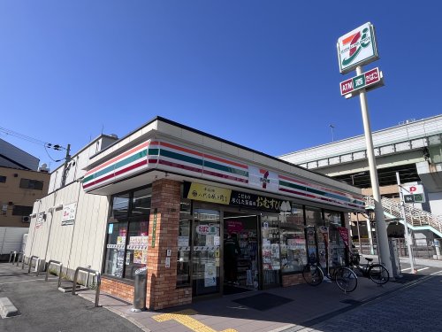 コンビニ　セブンイレブン大正泉尾4丁目店（コンビニ）まで78m