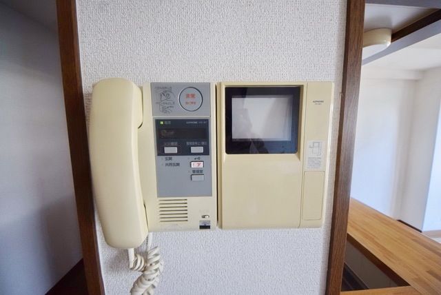 セキュリティ　★モニタ付きインターホンです★