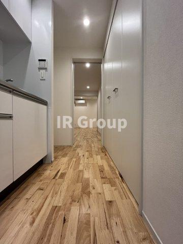 玄関　同物件・別号室の参考画像です