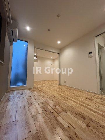 居室・リビング　同物件・別号室の参考画像です