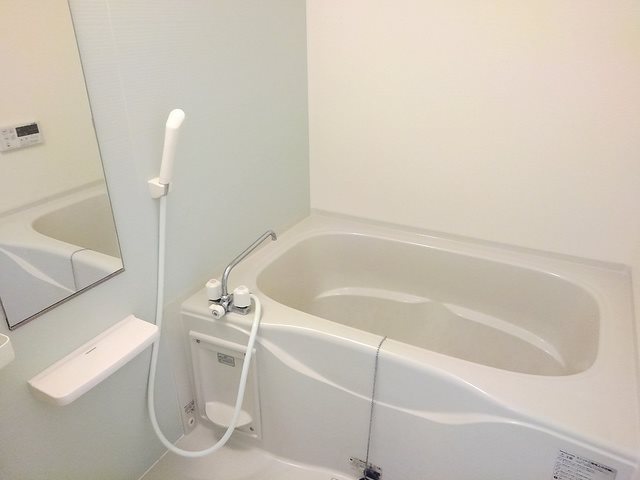 バス・シャワールーム　追い焚き機能付バス