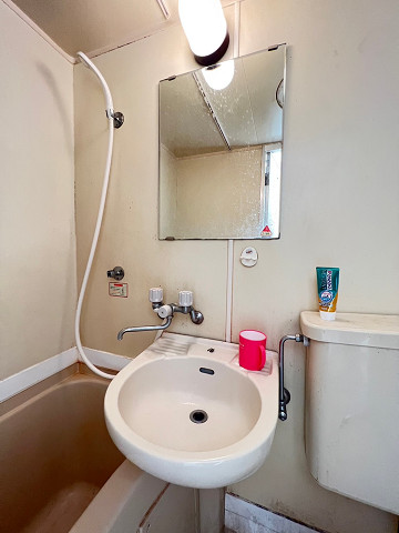 洗面設備　スペースが確保できる洗面所です