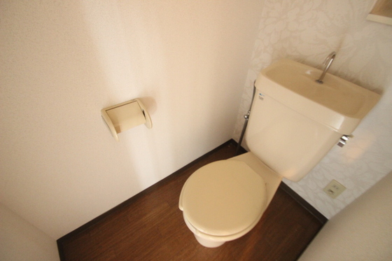 トイレ　※別号室の写真です。