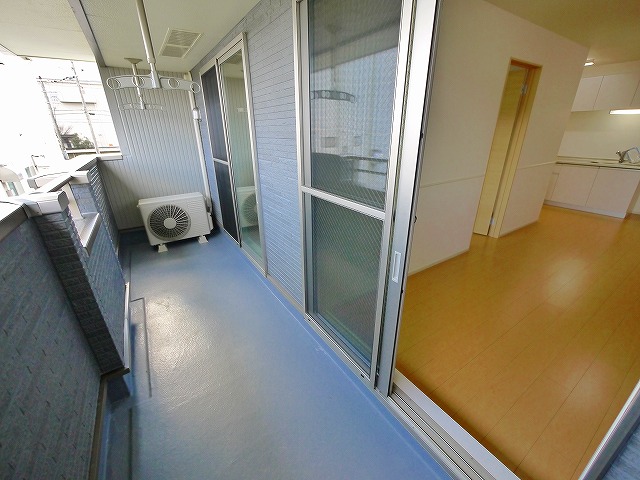 バルコニー　バルコニー付きです