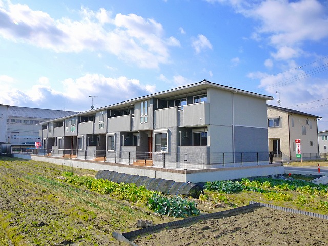 建物外観　落ち着いた雰囲気の外観です