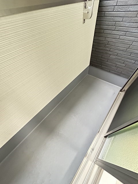 バルコニー　外からの目が気にならないバルコニーで洗濯物が干せます