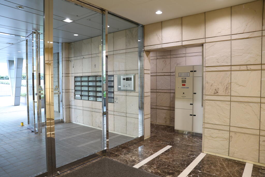 エントランス　エントランス