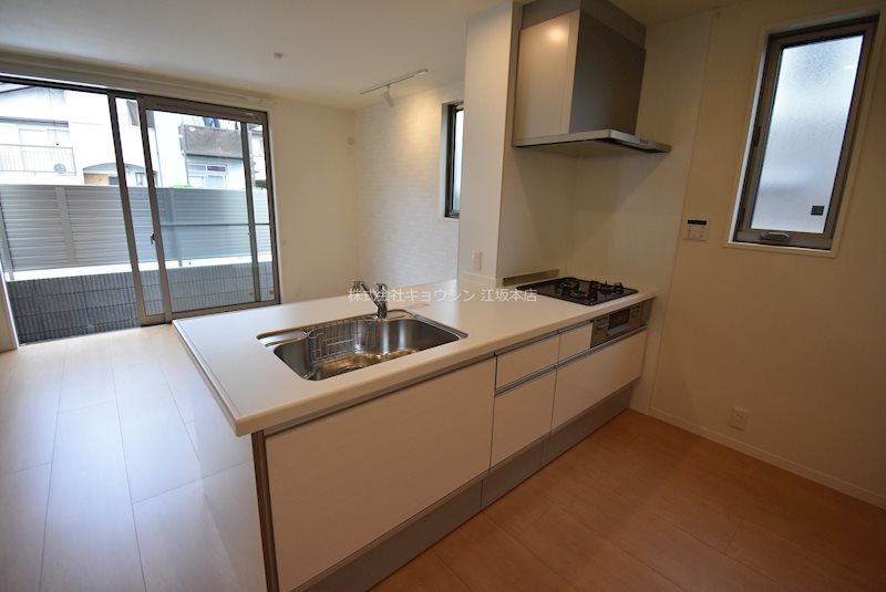 キッチン　カウンターシステムキッチン