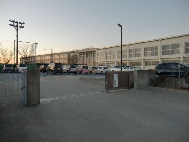 中学校　浜松市立可美中学校（中学校）まで1045m