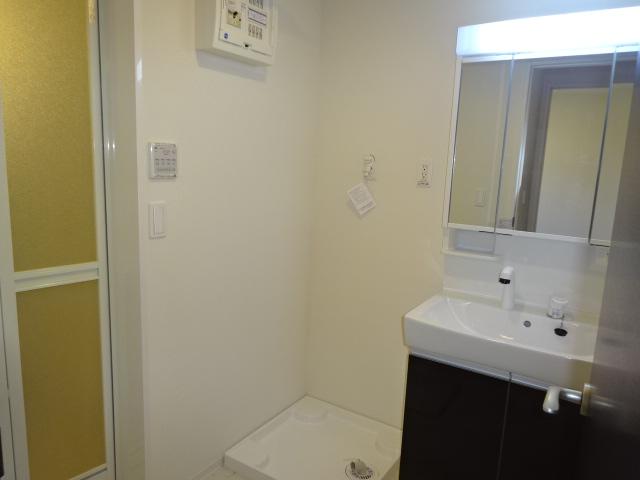 洗面設備　洗髪洗面化粧台