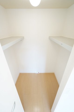 収納　※同物件、反転タイプの写真になります。