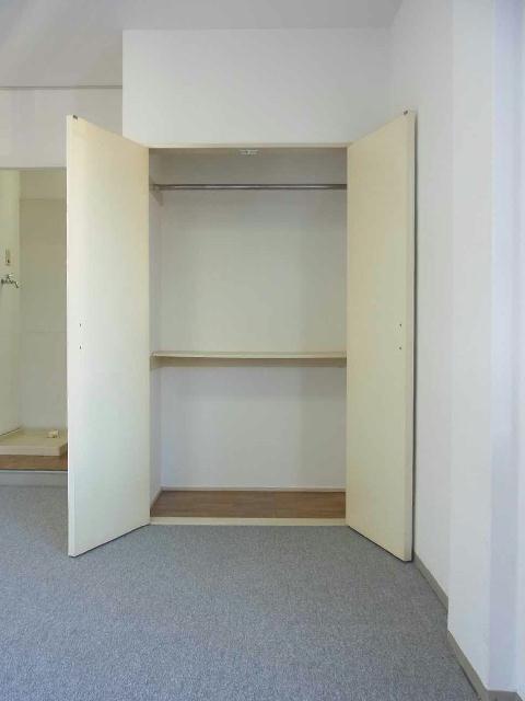 収納　現況優先?