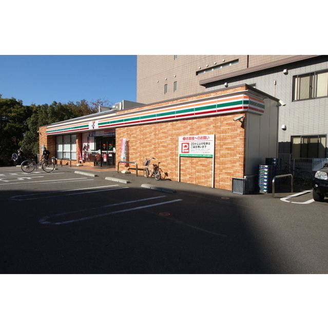 コンビニ　セブンイレブン博多竹下１丁目店（コンビニ）まで123m
