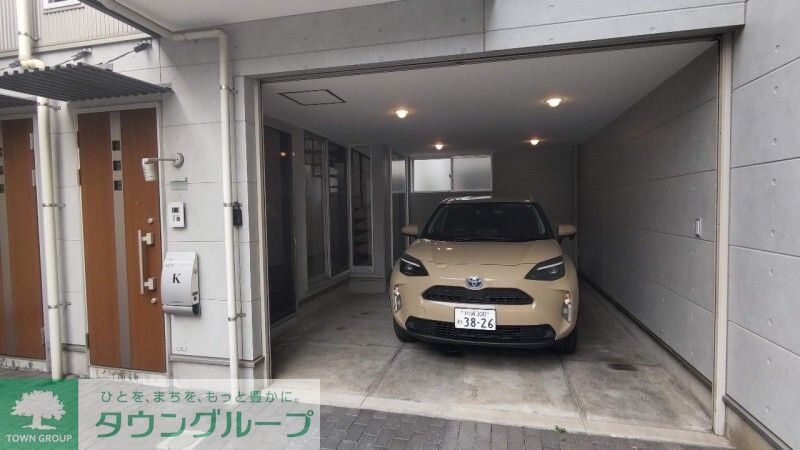 駐車場　駐車場