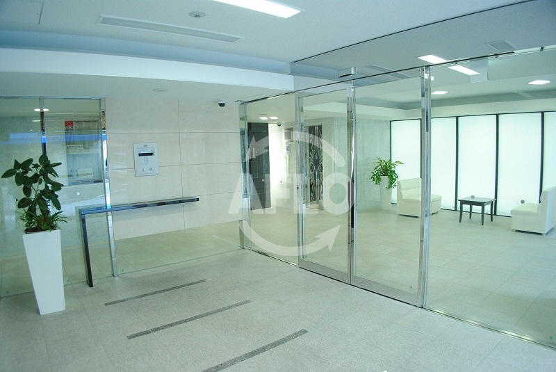 ロビー　リーガル新福島　ロビー