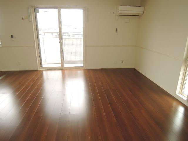 居室・リビング　リビング