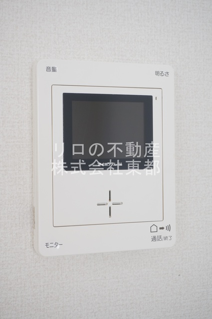 セキュリティ　来訪者の姿を確認できるＴＶモニター付インターホン設置済です！