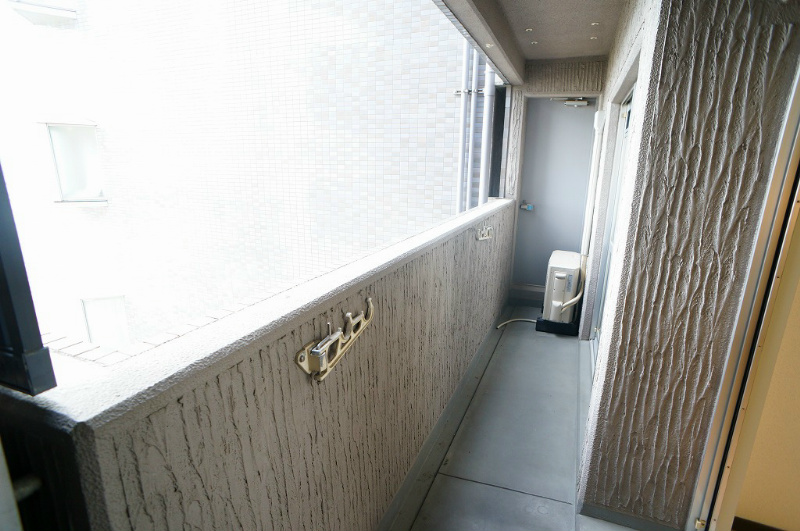 バルコニー　南向きのベランダで日当り・眺望良好です☆