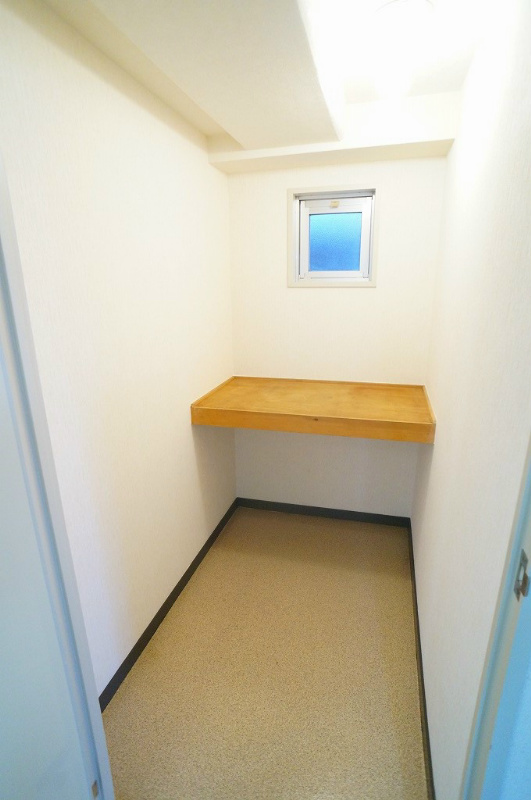 収納　収納たっぷりウォークインクローゼット