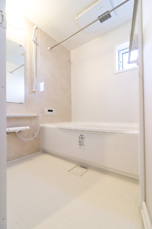 バス・シャワールーム　図面と現状に相違がある場合には現状を優先