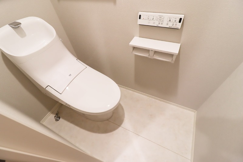 トイレ　図面と現状に相違がある場合には現状を優先