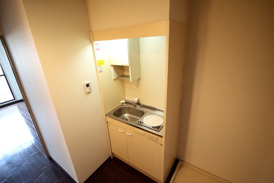 キッチン　※別部屋の写真です