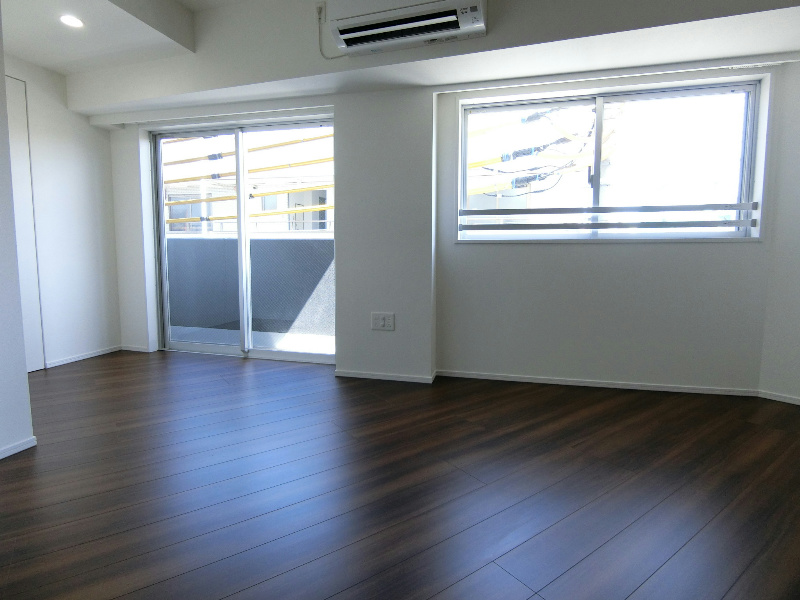 居室・リビング　★広々居室スペース★