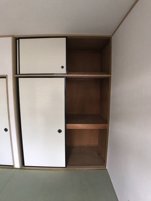 収納　※補修前の参考画像の為、設備等は現況優先。