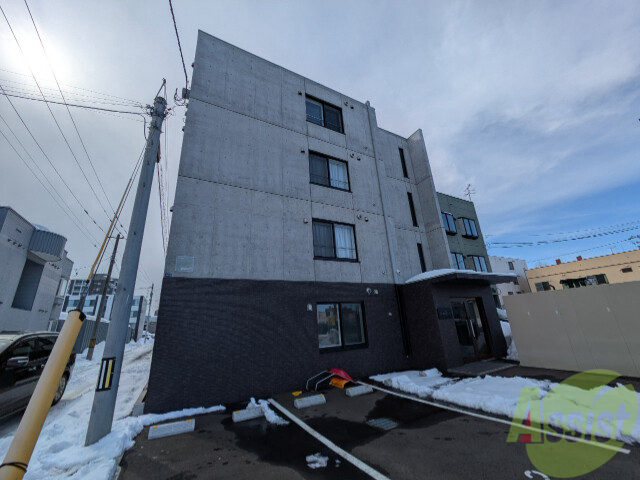 建物外観　札幌市白石区菊水七条「ラ・ムーン菊水」