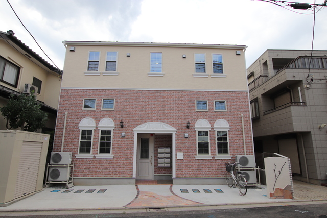 建物外観　☆お洒落なアパートで素敵な新生活を☆