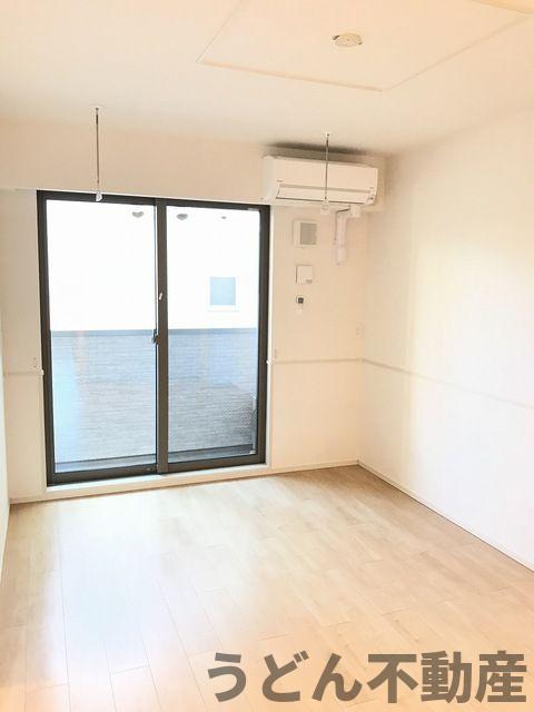 居室・リビング　うどん県のお部屋探しはうどん不動産へ うどんちゃんとLINE