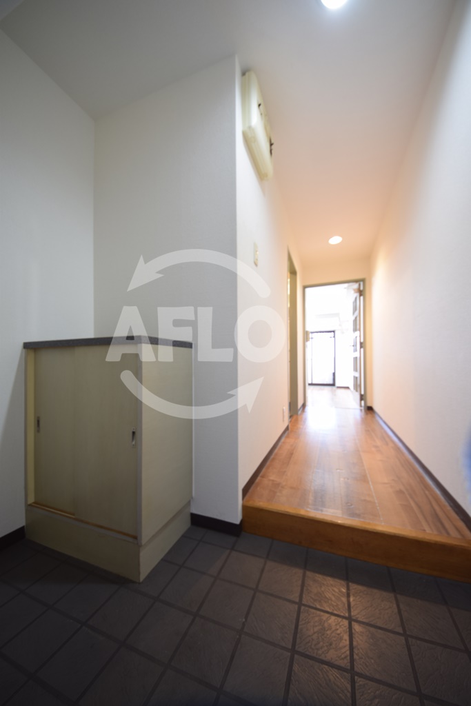 玄関　メロディーハイム夕陽丘　玄関