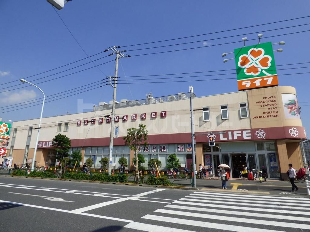 スーパー　ライフ六町駅前店（スーパー）まで430m